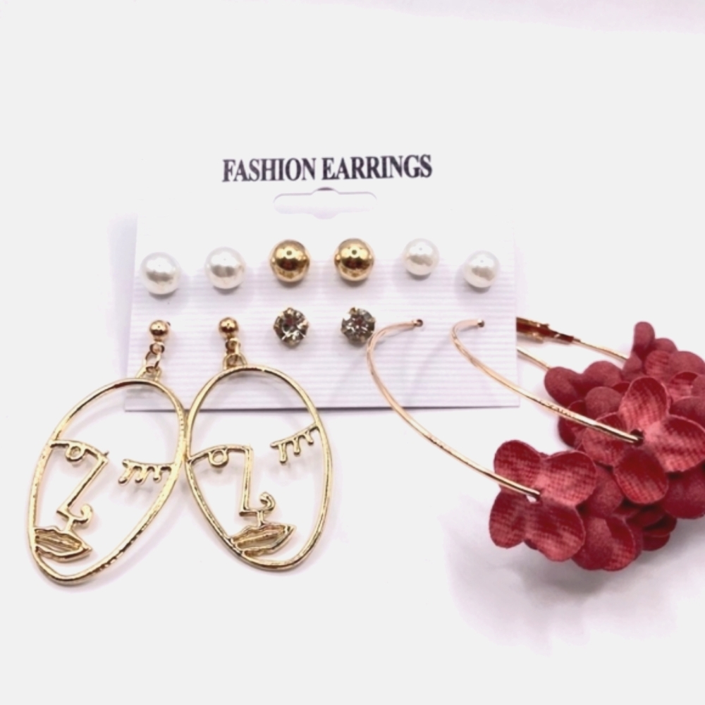 Fashion set of stud and dangle earrings!